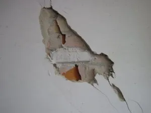 Шпаклівка для тріщин як зашпаклювати в новому будинку (будинку) Шпаклівка для тріщин як зашпаклювати в новому будинку