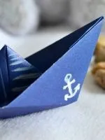 Шпаківню з картону