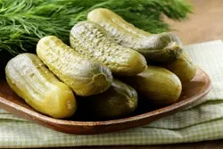 Солоні огірки на зиму в банках, рецепти (десерти.) Солоні огірки на зиму в банках, рецепти