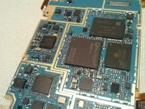 Слот для microsd карт на деяких комунікаторах, windows phone (windows phone від htc) Слот для microsd карт на деяких комунікаторах, windows phone