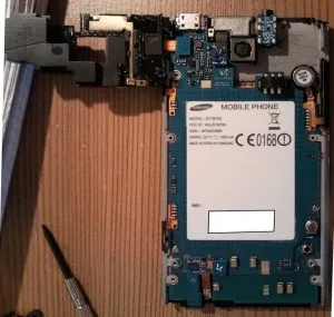 Слот для microsd карт на деяких комунікаторах, windows phone (windows phone від htc) Слот для microsd карт на деяких комунікаторах, windows phone