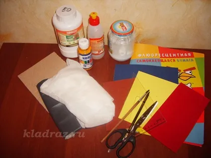 Шпаківню з картону своїми руками