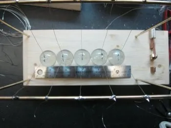 Створюємо світиться маятник Ньютона (також) Створюємо світиться маятник Ньютона