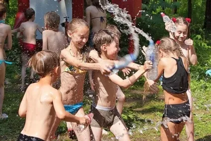 Способи Зменшення неприємних відчуттів у дітей під час спеки (здоров'я дитини) Способи Зменшення неприємних відчуттів у дітей під час спеки