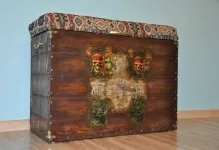 Декупаж скрині старі фото, під старовину своїми руками, майстер-клас на скриньці дерев'яної, які (фото) Декупаж скрині старі фото, під старовину своїми руками, майстер-клас на скриньці дерев'яної, які