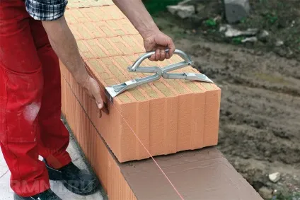 Будівництво будинку з керамічних блоків (ремонт) Будівництво будинку з керамічних блоків