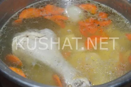Суп з куркою і пшеничного крупою (куркою) Суп з куркою і пшеничного крупою