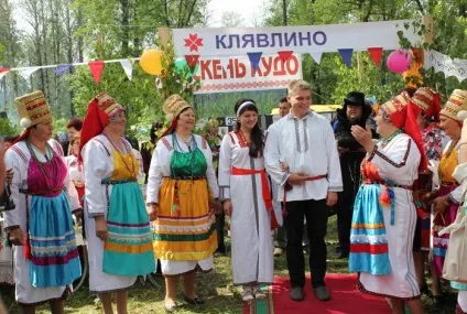 Весільні обряди мордви (традиції) Весільні обряди мордви
