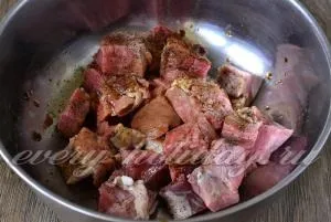 Свинина в пиві, смажена на сковороді, рецепт з фото (пиві) Свинина в пиві, смажена на сковороді, рецепт з фото