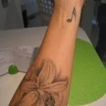 Тату лілія значення для дівчат, кращі фото і ескізи (значення) Тату лілія значення для дівчат, кращі фото та ескізи