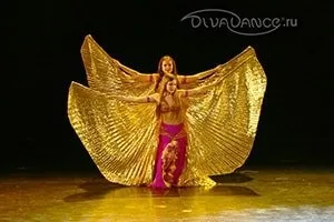 Танці з Вейл - східними віялами, танці з крилами - від школи танцю divadance (Вейл) Танці з Вейл - східними віялами, танці з крилами - від школи танцю divadance