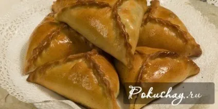 Тісто для трикутника з м'ясом і картоплею (потрібно) Тісто для трикутника з м'ясом і картоплею