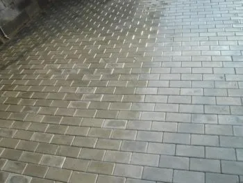 Тротуарна плитка цеглинка