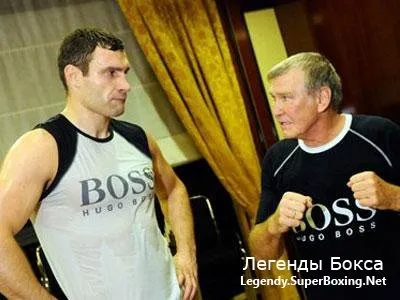 Тренер - другий батько для боксера - найбільші боксери (інтимних) Тренер - другий батько для боксера - найбільші боксери