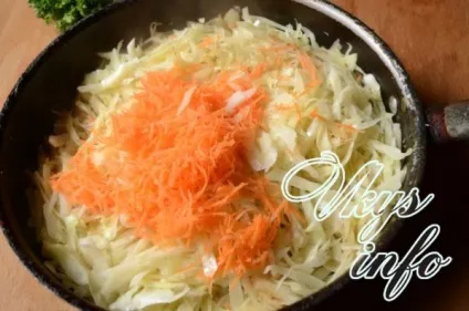 Тушкована капуста з сосисками рецепт з фото (тушкована капуста сосисками) Тушкована капуста з сосисками рецепт з фото