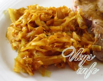 Тушкована капуста з сосисками рецепт з фото (сосисками) Тушкована капуста з сосисками рецепт з фото