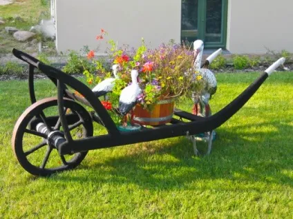 Прикраса саду з підручного матеріалу своїми руками (руками) Прикраса саду з підручного матеріалу своїми руками