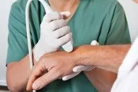 Узі м'яких тканин шиї, живота, стопи, шкіри обличчя що показує (м'яких) Узі м'яких тканин шиї, живота, стопи, шкіри обличчя що показує