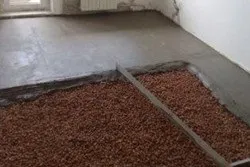 Пристрій підлоги по грунту робимо пошарово