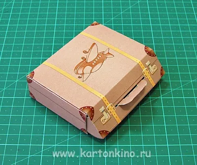 Дитячий чемоданчик з паперу - і упаковка, і іграшка (паперу) Дитячий чемоданчик з паперу - і упаковка, і іграшка