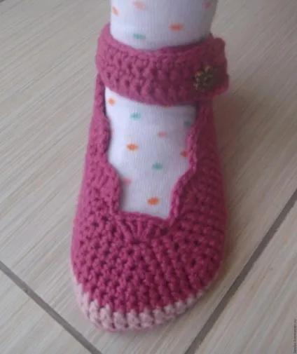 Дитячі тапочки гачком - ярмарок майстрів - ручна робота, handmade (в'язані речі) Дитячі тапочки гачком - ярмарок майстрів - ручна робота, handmade