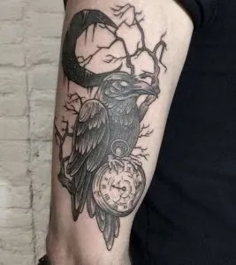 Ворон татуювання, tattoofotos (чорно-білі татуювання) Ворон татуювання, tattoofotos