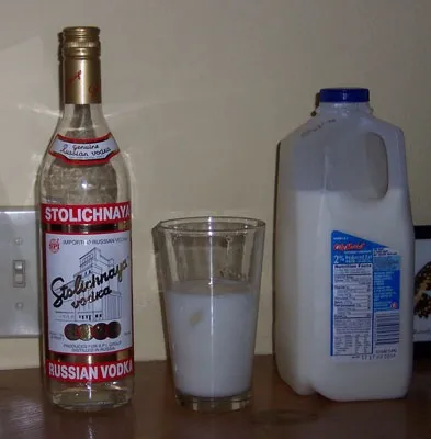 Горілка з молоком