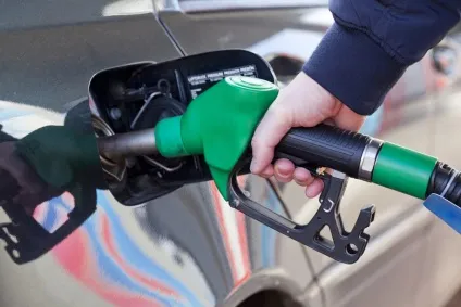 Водії поскаржилися на глохнущій авто після заправки на одній з АЗС Лисичанська (бензин) Водії поскаржилися на глохнущій авто після заправки на одній з АЗС Лисичанська