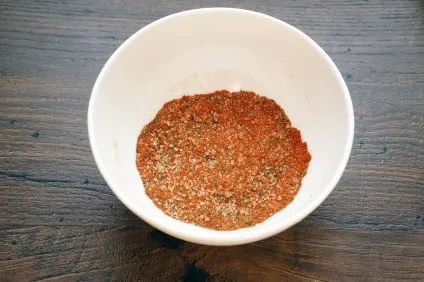 Хрустка курочка в пікантній паніровці, це смачно! (Смачно) Хрустка курочка в пікантній паніровці, це смачно!