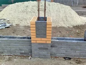 Огорожа з арматури своїми руками, відмінності товстої і композитної арматури (руками) Огорожа з арматури своїми руками, відмінності товстої і композитної арматури