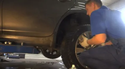 Заміна гальмівних колодок nissan (ніссан), фото, заміна передніх і задніх колодок (заміна) Заміна гальмівних колодок nissan (ніссан), фото, заміна передніх і задніх колодок