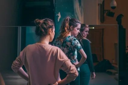 За лаштунками як організовують «міс вшеуіп» (красуні) За лаштунками як організовують «міс вшеуіп»