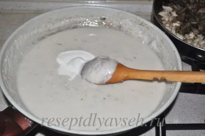 Жульєн з куркою і грибами в духовці