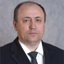 Зірка - бригади - актор Вдовиченков отримав поранення підборіддя і грудей в автомобільній сварці (поранений Сміла Вдовиченко) Зірка - бригади - актор Вдовиченков отримав поранення підборіддя і грудей в автомобільній сварці
