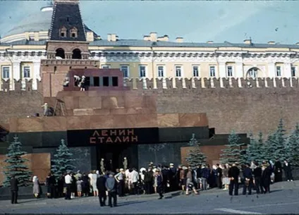 7 Загадок виносу тіла Сталіна з мавзолею