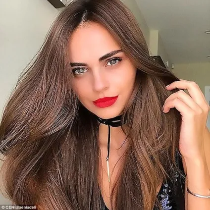 27-Літня модель playboy, яка вийшла заміж за 63-річного мільярдера, відсвяткувала річницю (playboy) 27-Літня модель playboy, яка вийшла заміж за 63-річного мільярдера, відсвяткувала річницю