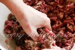 Домашні ковбаски зі свинини, запечені в духовці (ковбаски) Домашні ковбаски зі свинини, запечені в духовці