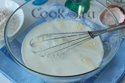 Млинці з сиром в духовці зі сметаною - покроковий рецепт з фото, десерти (рецепт) Млинці з сиром в духовці зі сметаною - покроковий рецепт з фото, десерти