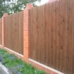 Дерев'яний паркан з обрізної дошки своїми руками - фото і відео (дошки) Дерев'яний паркан з обрізної дошки своїми руками - фото і відео