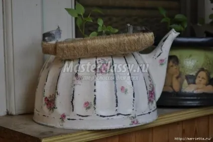 Декоруємо старий чайник