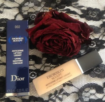 Двійка dior - консилер і тональний крем diorskin sculpt відгуки