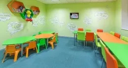 Фото дитячих мольбертів для малювання двосторонніх, магнітно-маркерних (мольбертів) Фото дитячих мольбертів для малювання двосторонніх, магнітно-маркерних