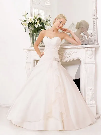 Французька грація весільні сукні від - divina sposa, колекція 2013 (сукні) Французька грація весільні сукні від - divina sposa, колекція 2013