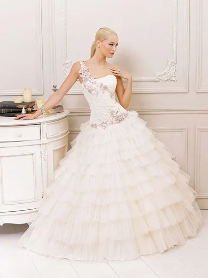 Французька грація весільні сукні від - divina sposa, колекція 2013 (сукні) Французька грація весільні сукні від - divina sposa, колекція 2013