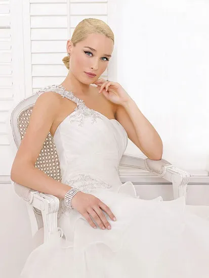 Французька грація весільні сукні від - divina sposa, колекція 2013 (сукні) Французька грація весільні сукні від - divina sposa, колекція 2013