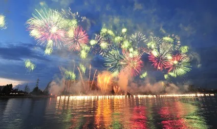 Фестиваль феєрверків в цьому році пройде в серпні (пройде) Фестиваль феєрверків в цьому році пройде в серпні