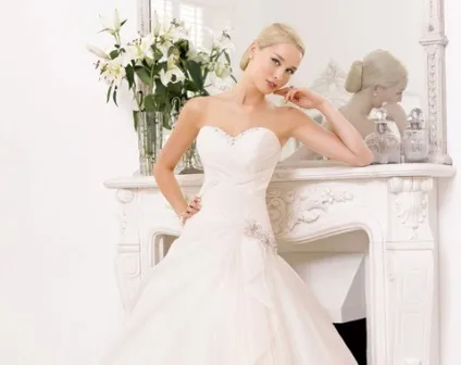 Французька грація весільні сукні від - divina sposa, колекція 2013 (сукні) Французька грація весільні сукні від - divina sposa, колекція 2013