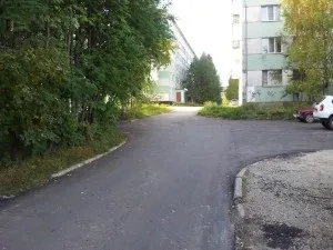 Як безкоштовно заасфальтувати свій двір (наочна інструкція) (думки) Як безкоштовно заасфальтувати свій двір (наочна інструкція)