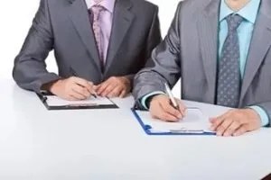Довіреність на продаж будинку із земельною ділянкою, детальна інформація про документ і особливості (ділянкою) Довіреність на продаж будинку із земельною ділянкою, детальна інформація про документ і особливості