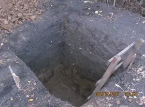 Як зробити яму для дачного туалету, біля дачі (туалету) Як зробити яму для дачного туалету, біля дачі